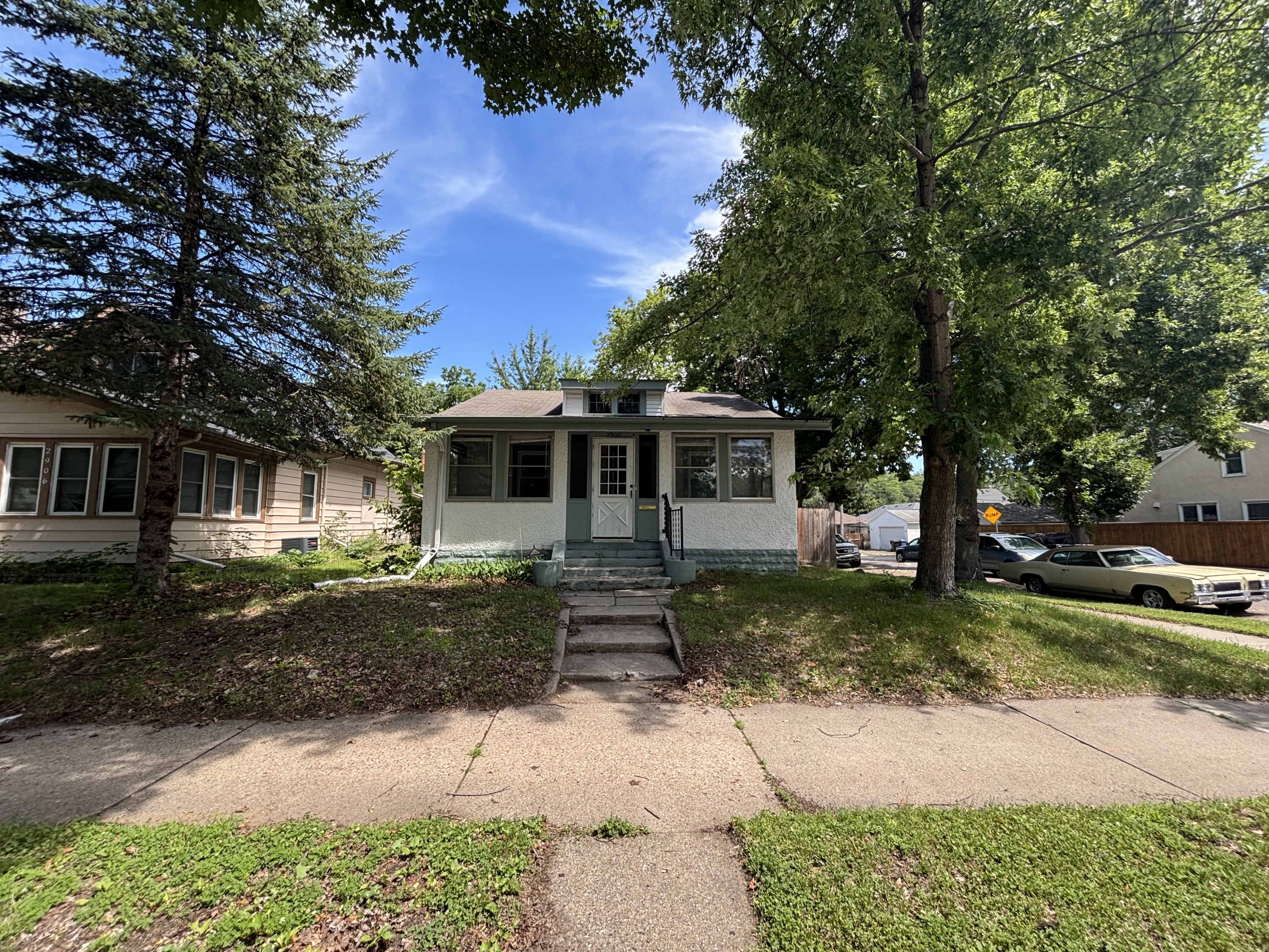 2900 Russell Ave. N
